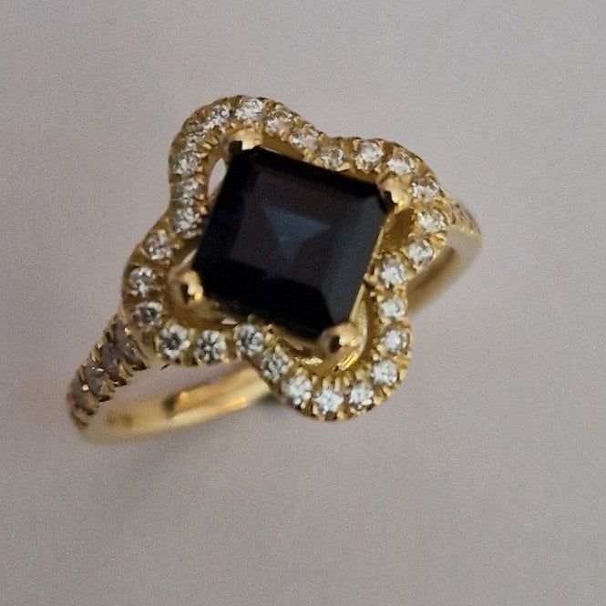 18ct Diamond & sapphire ring