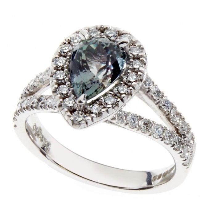 18ct white gold diamond and zoisite ring
