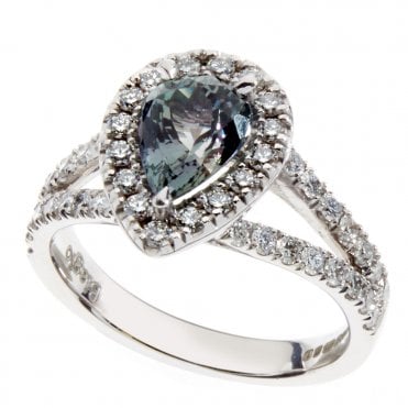 18ct white gold diamond and zoisite ring