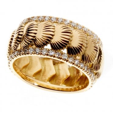 18ct yellow gold and diamond eternity ring