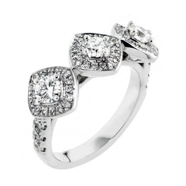 Tre Momenti Diamond ring